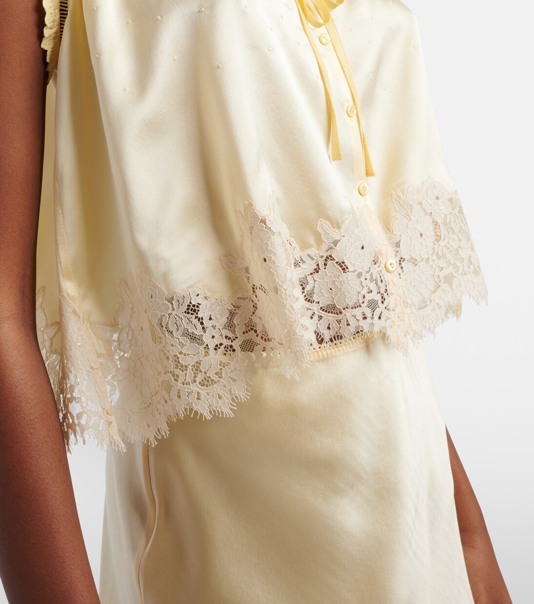 Toulouse lace-trimmed embroidered silk top | Dôen
