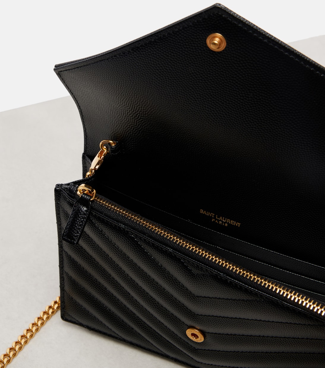 Cassandre matelassé envelope leather wallet on chain | Saint Laurent