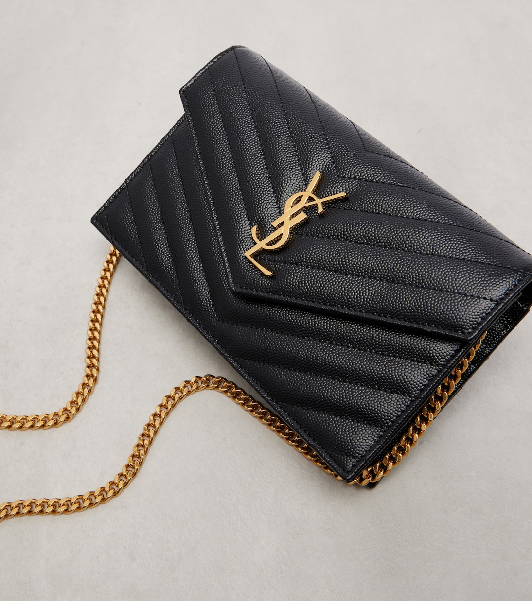 Cassandre matelassé envelope leather wallet on chain | Saint Laurent