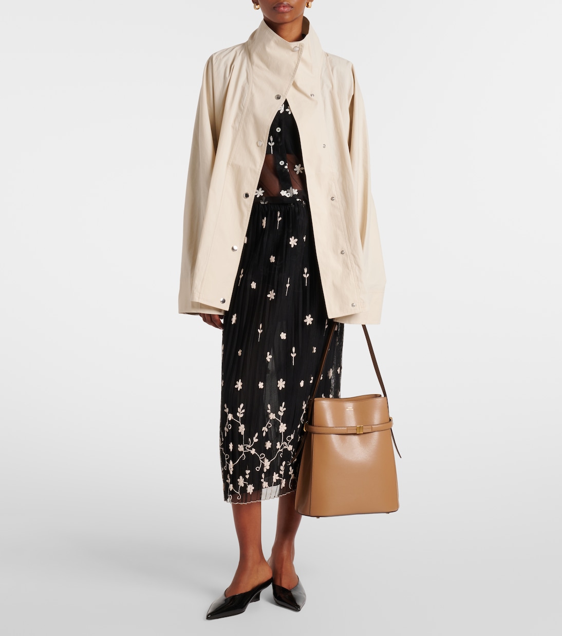 Leather bucket bag | Toteme