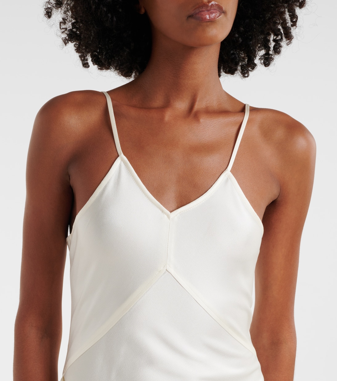 Vestido lencero de crepé satén drapeado  | Victoria Beckham