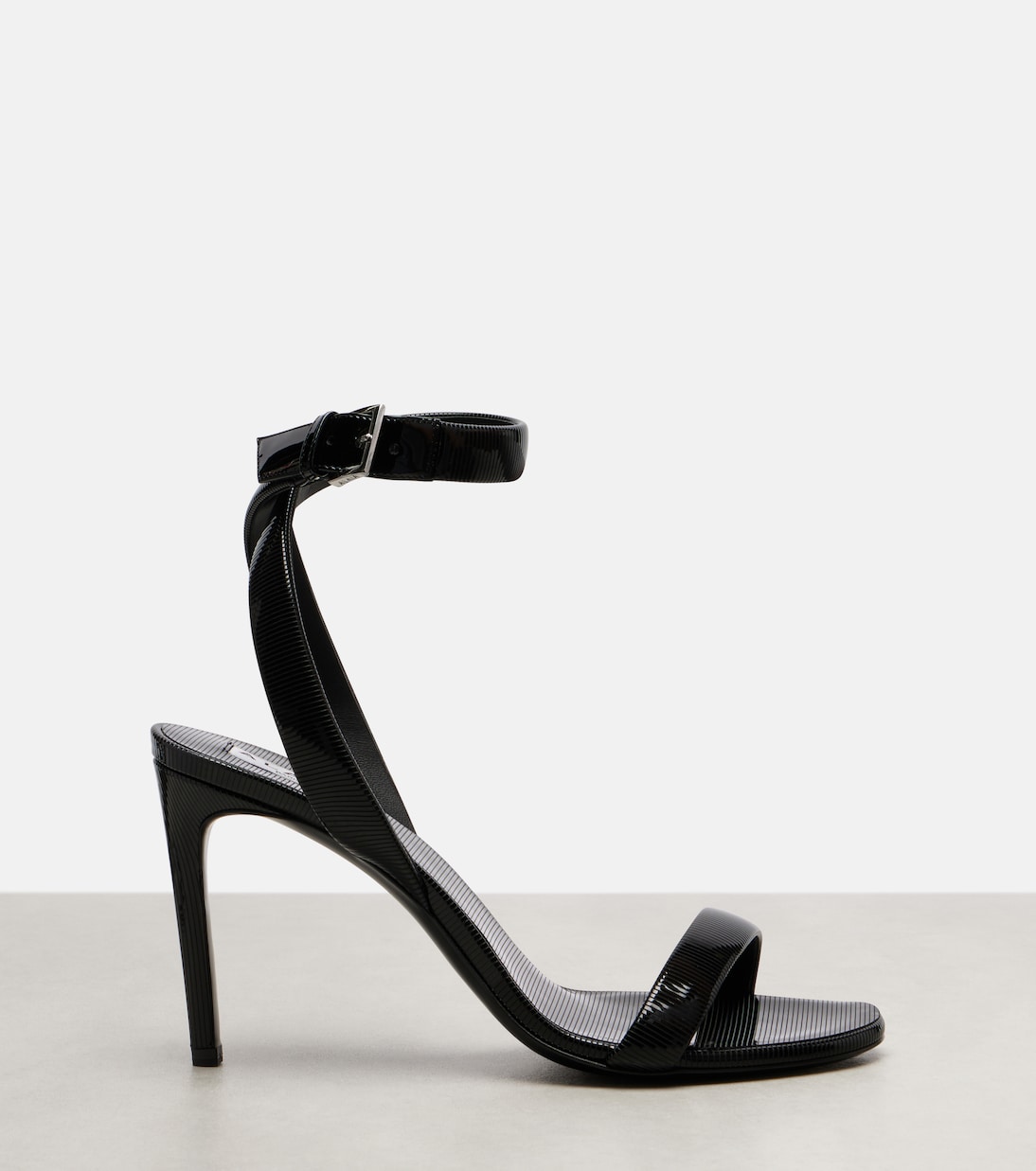 Sandalen Chain aus Lackleder | Alaïa