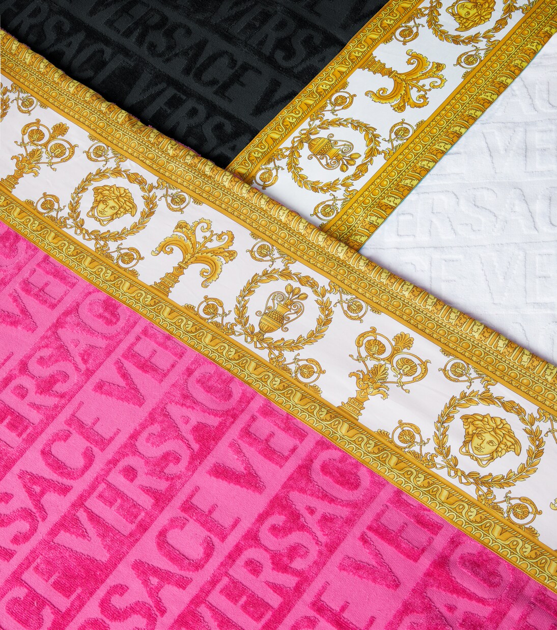 I Love Baroque cotton terry beach towel | Versace Home