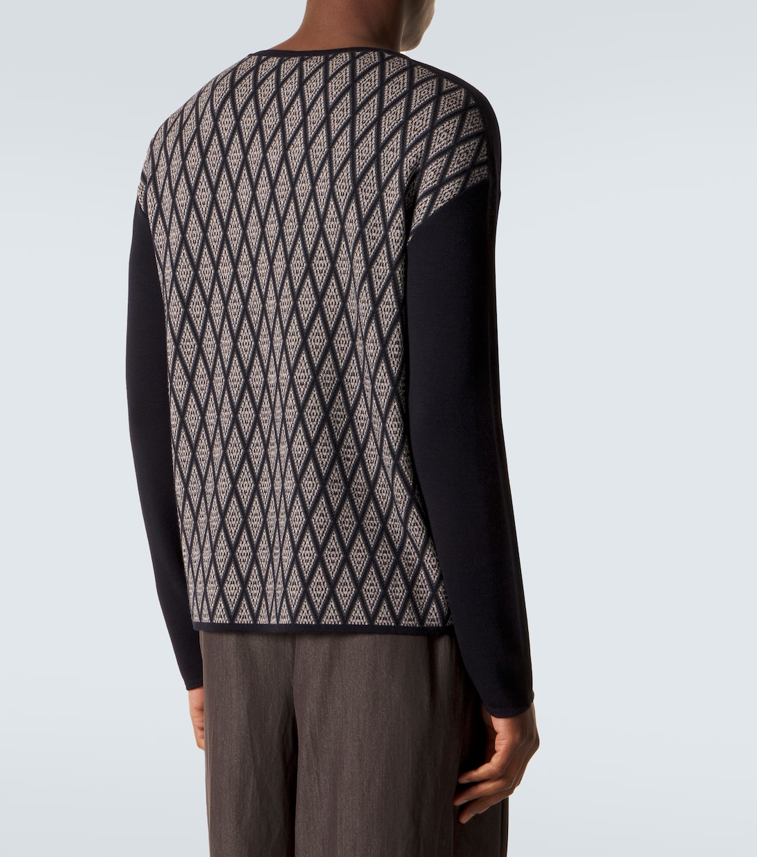 بلوفر من الصوف والكشمير من الجاكار | Giorgio Armani