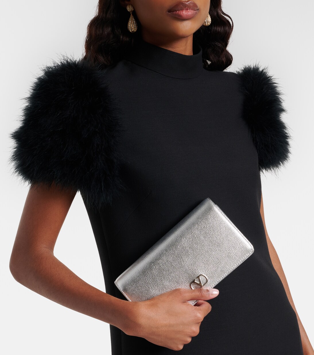 Clutch VLogo Mini aus Metallic-Leder | Valentino Garavani