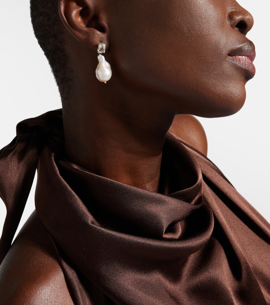 Boucles d'oreilles en or 14 ct, améthystes et perles baroques | Mateo