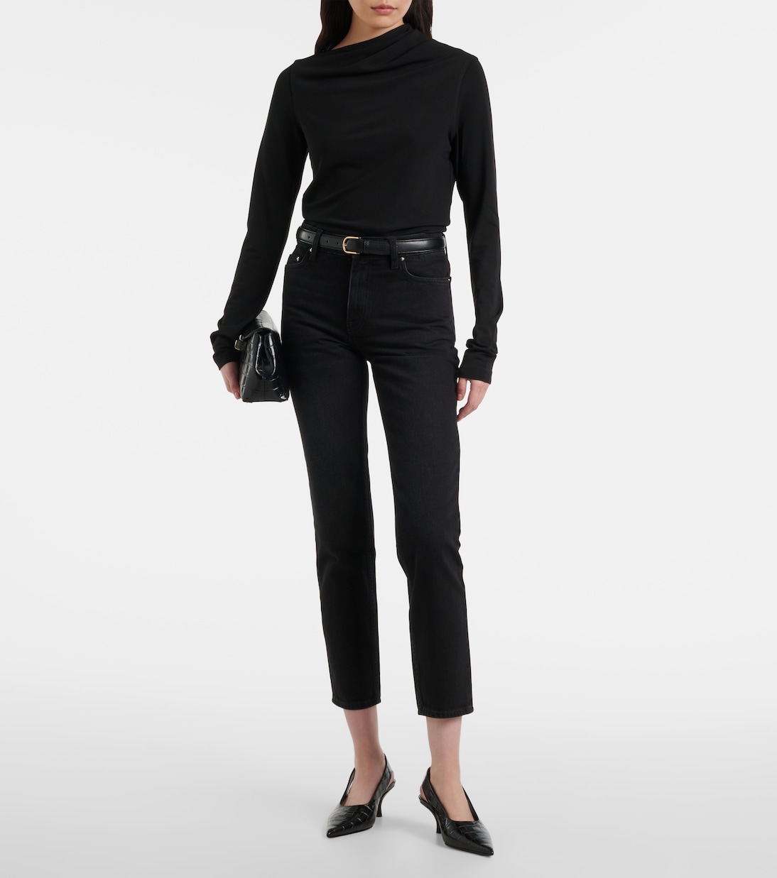 Low-Rise Tapered Jeans | Toteme