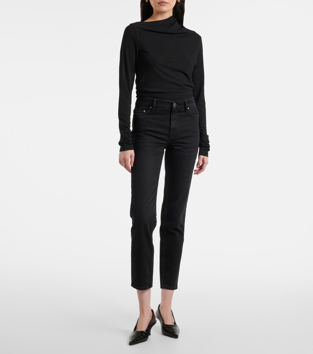 Low-Rise Tapered Jeans | Toteme