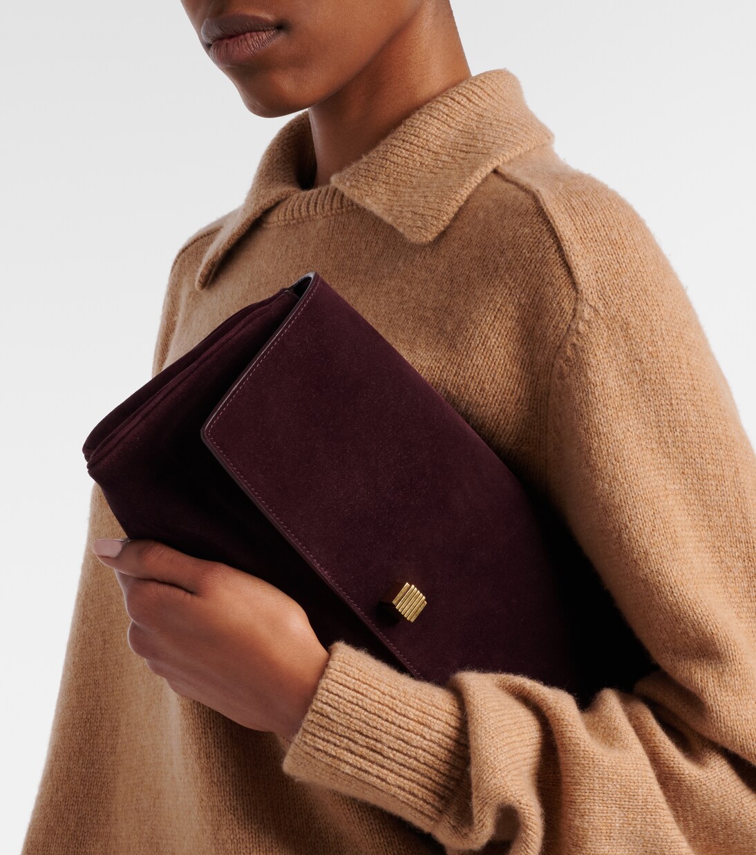 Clutch Audrey aus Veloursleder | Khaite