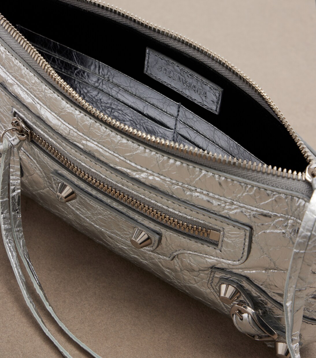 Schultertasche Le City aus Metallic-Leder | Balenciaga