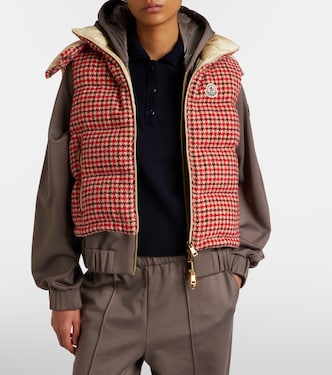あわあわ美品MONCLERレッド ダウンベスト 前面ジッパーポケット Niverolle checked wool-blend down vest in red - Moncler | Mytheresa