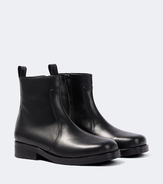 Stiefel Square aus Leder | Studio Nicholson