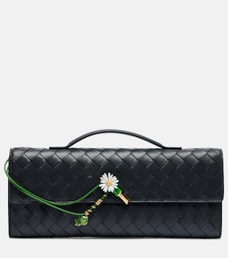 Andiamo Intrecciato leather clutch | Bottega Veneta