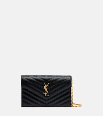 Cassandre Envelope Small leather wallet on chain | Saint Laurent