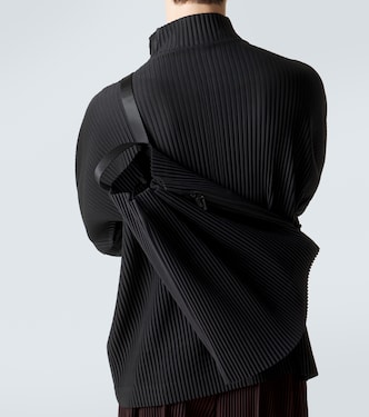 HOMME PLISSÉ ISSEY MIYAKE 巾着 バッグ ブラック Drawstring Pleats shoulder bag in black - Homme Plisse Issey
