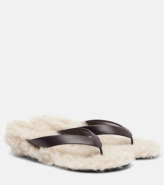 Shearling-trimmed leather thong sandals | Le Monde Béryl
