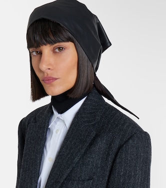 Leather scarf in black - Lemaire | Mytheresa