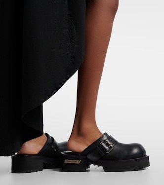 Venom leather mules in black - Balenciaga | Mytheresa