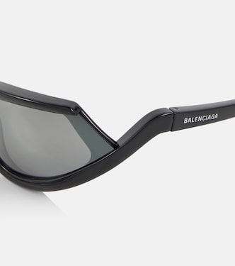 Side Xpander oval sunglasses in black - Balenciaga | Mytheresa