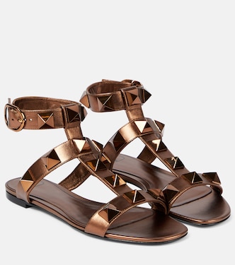 Roman Stud metallic leather sandals | Valentino Garavani