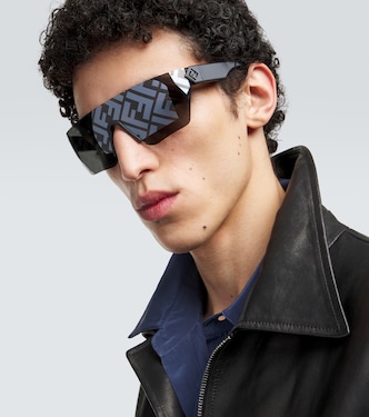 FENDI ブラックメッシュ水筒カバー 最短翌日着・関税送料込】 FENDI