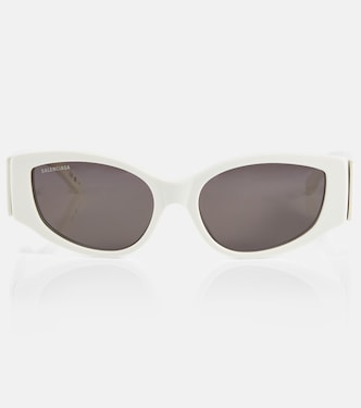 Everyday logo cat-eye sunglasses | Balenciaga