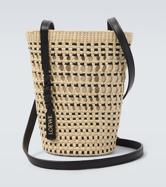 Paula's Ibiza Schultertasche mit Lederbesatz | Loewe