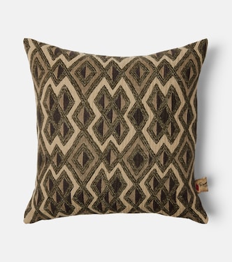 Zefiro linen cushion | The House of Lyria