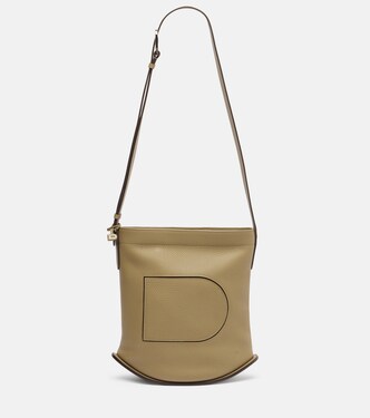 Pin Daily Medium leather tote bag | Delvaux