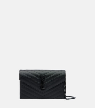 Cassandre Envelope Small leather wallet on chain | Saint Laurent