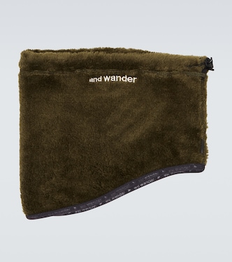 Schal aus Fleece | And Wander