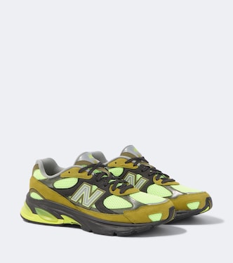 2010 suede-trimmed sneakers | New Balance