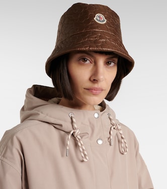 Padded reversible bucket hat in brown - Moncler | Mytheresa
