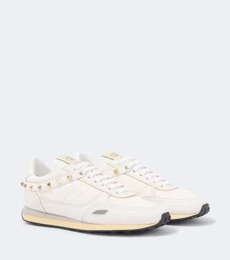 Zapatillas Stud Up con piel | Valentino Garavani