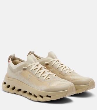 x Zendaya Cloudtilt Moon running shoes | On