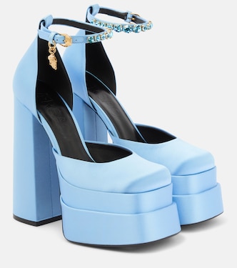 Medusa Aevitas satin platform pumps | Versace