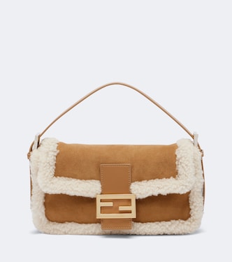 Baguette® 26424 Small suede shoulder bag | Fendi