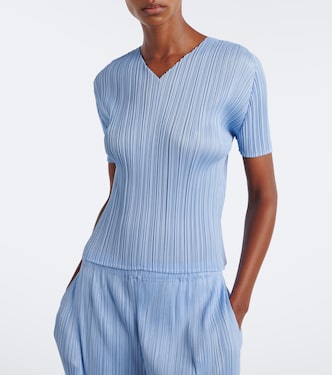 Monthly Colors: August pleated top in blue - Pleats Please Issey