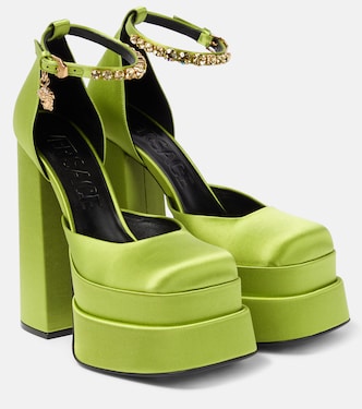 Medusa Aevitas satin platform pumps | Versace