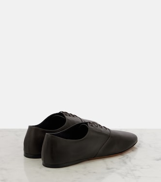 Awar Lace Up leather Oxford shoes in brown - The Row | Mytheresa