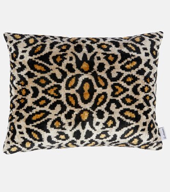 Silk and cotton velvet cushion | Les-Ottomans