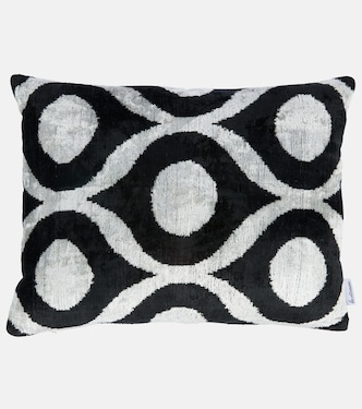 Silk velvet cushion | Les-Ottomans