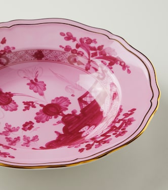 Oriente Italiano porcelain soup plate in pink - Ginori 1735
