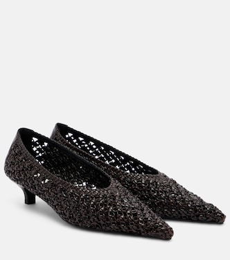 Salones Sharp de piel trenzada | Toteme