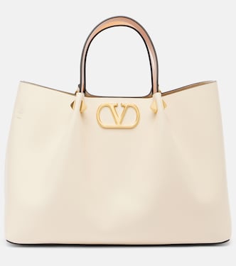 VLogo Medium leather tote bag | Valentino Garavani