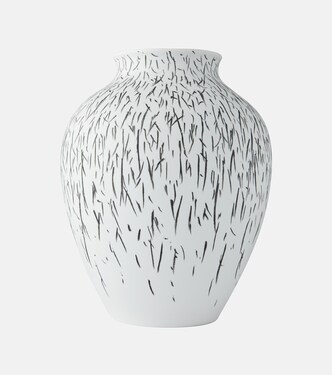 Post Scriptum curved vase by Formafantasma | Cassina