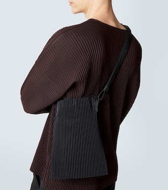 Drawstring Pleats shoulder bag in black - Homme Plisse Issey