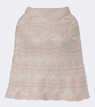 Cable-knit cashmere poncho | Lisa Yang