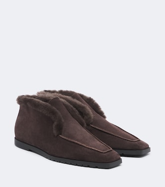 Shearling-lined suede ankle boots | Toteme