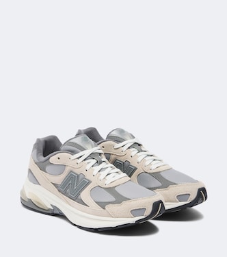 2010 suede-trimmed sneakers | New Balance
